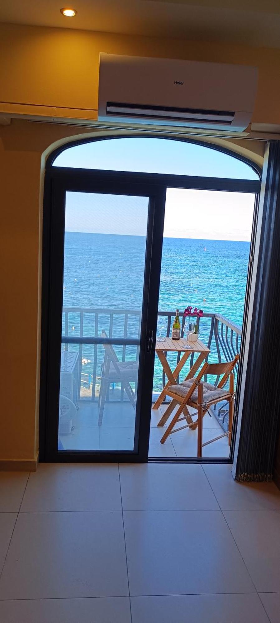 Marsalforn Sea Front Studio Apartment Zebbug  Exterior photo